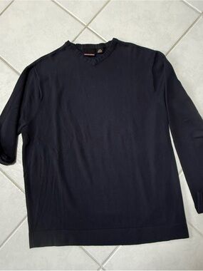 EUC Quiksilver Dark Navy Sweater